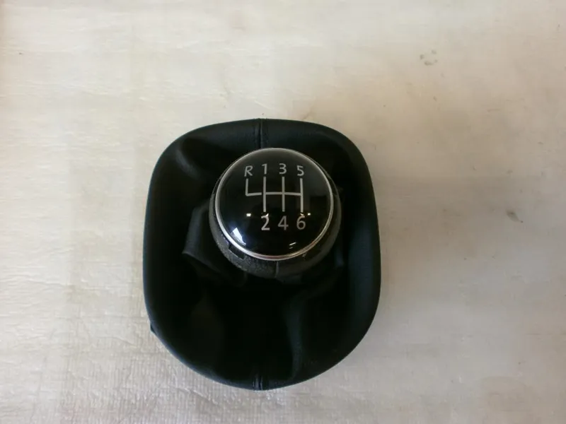 Gear Knob 6 Speed (NICKEL PLATED) CADDY III/TOURAN 04>