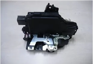 Door lock, front left  PASSAT BORA GOLF IV